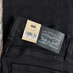Levi's Women's 724 High Rise Black Jeans